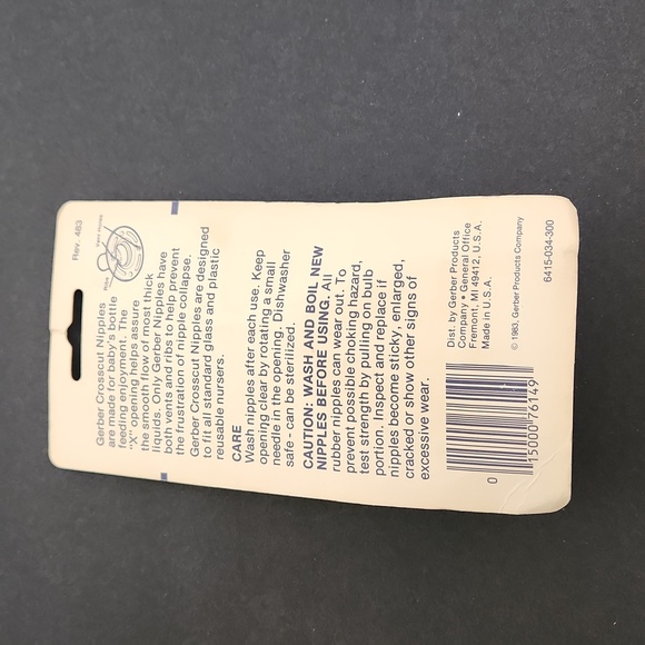 Vintage 1983 Gerber Cross Cut Baby Bottle Nipples - Picture 2 of 4